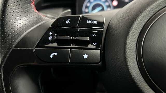 Hyundai TUCSON 1.6 h T-GDi N Line SUV 5dr Petrol Hybrid Auto Euro 6 (s/s) (230 ps) Red