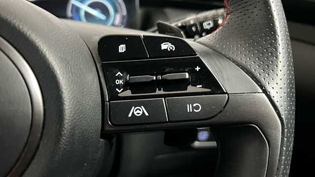 Hyundai TUCSON 1.6 h T-GDi N Line SUV 5dr Petrol Hybrid Auto Euro 6 (s/s) (230 ps) Red