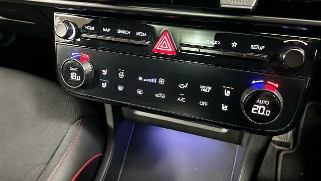 Hyundai TUCSON 1.6 T-GDi N Line S SUV 5dr Petrol Hybrid Auto Euro 6 (s/s) (215 ps) Black