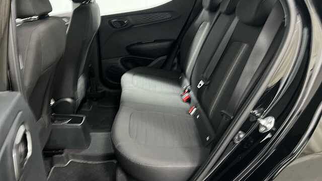 Hyundai i10 1.2 Advance Hatchback 5dr Petrol Auto Euro 6 (s/s) (79 ps)