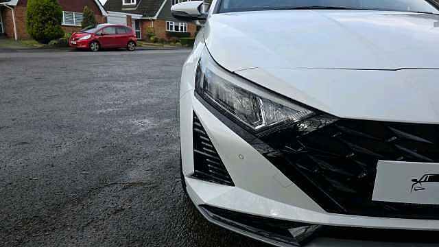 Hyundai i20 1.0 T-GDi Premium Hatchback 5dr Petrol Manual Euro 6 (s/s) (100 ps)
