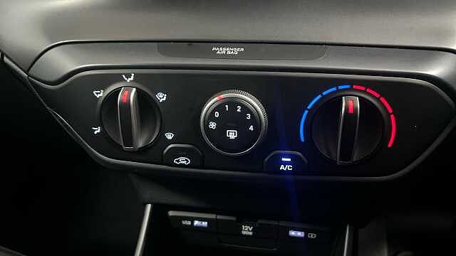 Hyundai i20 1.0 T-GDi MHEV SE Connect Hatchback 5dr Petrol Hybrid DCT Euro 6 (s/s) (100 ps)