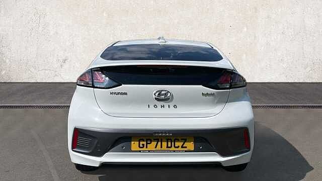 Hyundai IONIQ 1.6 h-GDi Premium SE Hatchback 5dr Petrol Hybrid DCT Euro 6 (s/s) (141 ps)
