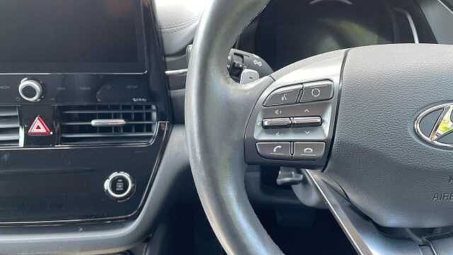 Hyundai IONIQ 1.6 h-GDi Premium SE Hatchback 5dr Petrol Hybrid DCT Euro 6 (s/s) (141 ps)