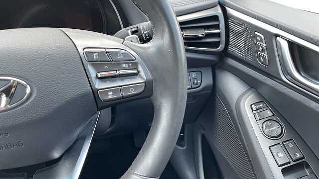Hyundai IONIQ 1.6 h-GDi Premium SE Hatchback 5dr Petrol Hybrid DCT Euro 6 (s/s) (141 ps)