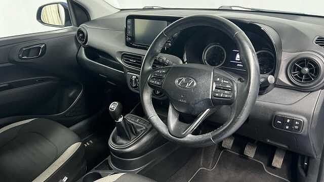 Hyundai i10 1.2 SE Connect Hatchback 5dr Petrol Manual Euro 6 (s/s) (84 ps)