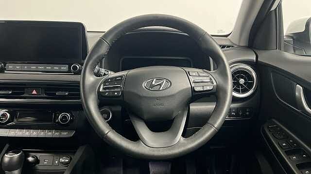 Hyundai KONA 1.6 h-GDi Premium SUV 5dr Petrol Hybrid DCT Euro 6 (s/s) (141 ps)