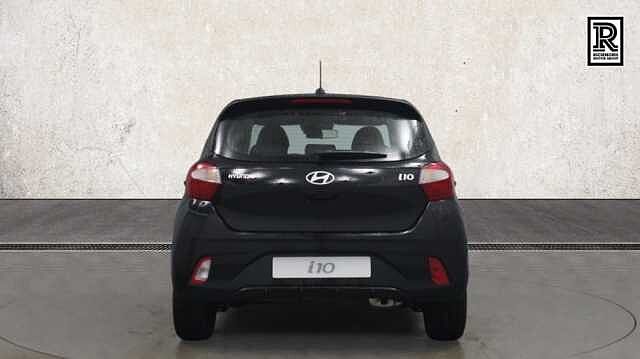 Hyundai i10 1.2 Premium Hatchback 5dr Petrol Auto Euro 6 (s/s) (79 ps)