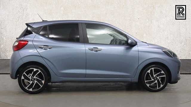 Hyundai i10 1.2 Premium Hatchback 5dr Petrol Auto Euro 6 (s/s) (79 ps)