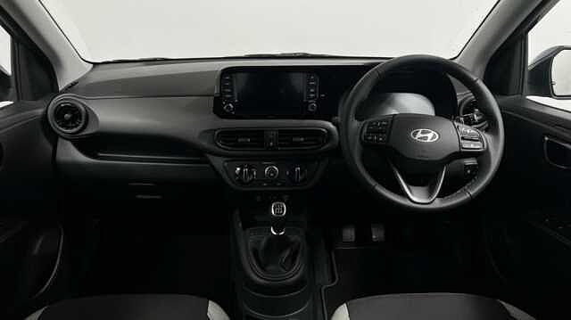 Hyundai i10 1.0 Advance Hatchback 5dr Petrol Auto Euro 6 (s/s) (63 ps)