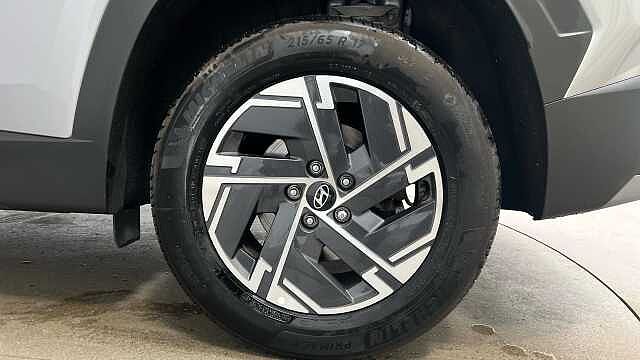 Hyundai TUCSON 1.6 T-GDi Advance SUV 5dr Petrol Hybrid Auto Euro 6 (s/s) (215 ps) SHIMMERING SILVER