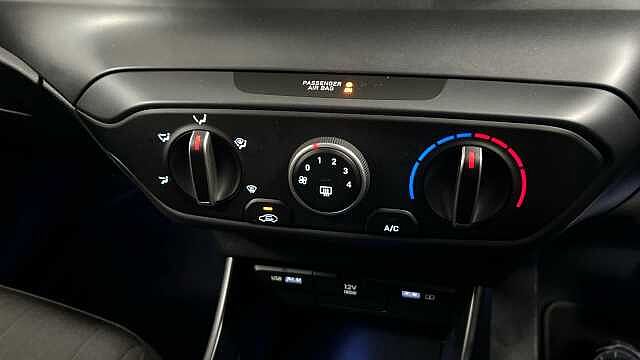 Hyundai BAYON 1.0 T-GDi MHEV SE Connect SUV 5dr Petrol Hybrid DCT Euro 6 (s/s) (100 ps)