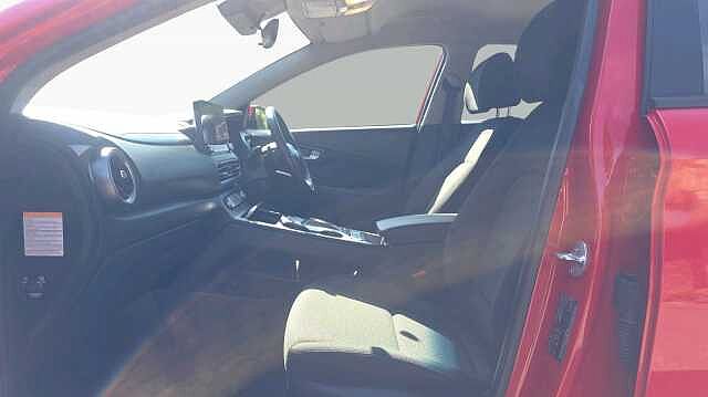 Hyundai KONA 39kWh SE Connect SUV 5dr Electric Auto (10.5kW Charger) (136 ps)