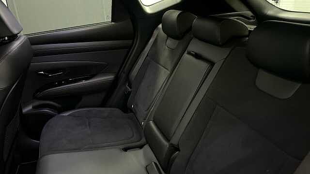 Hyundai TUCSON 1.6 T-GDi N Line S SUV 5dr Petrol Hybrid Auto Euro 6 (s/s) (215 ps) ABYSS BLACK