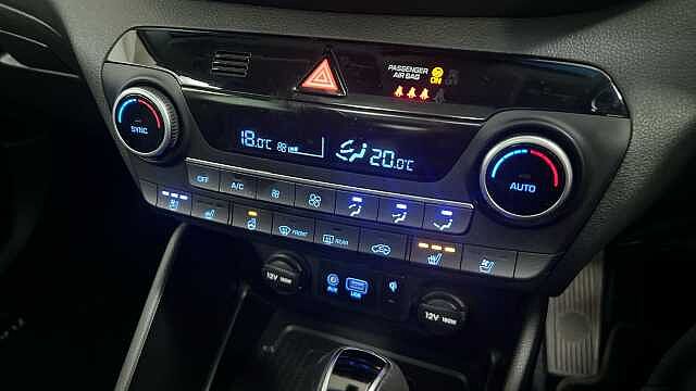 Hyundai TUCSON 2.0 CRDi Premium SE SUV 5dr Diesel Auto 4WD Euro 6 (s/s) (185 ps)