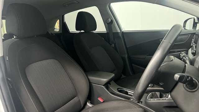 Hyundai KONA 1.0 T-GDi MHEV Premium SUV 5dr Petrol Hybrid Manual Euro 6 (s/s) (120 ps)